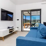 Mare Villa *